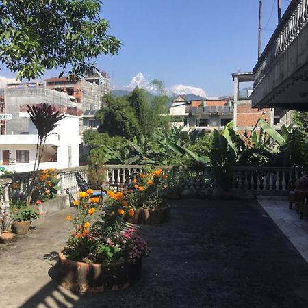 Sacred Valley Inn Pokhara Bagian luar foto