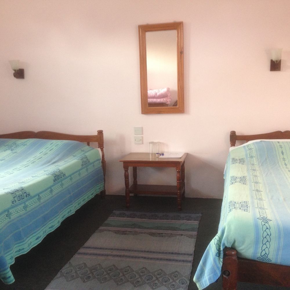 Sacred Valley Inn Pokhara Bagian luar foto